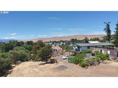 10 NE Klinger Street Dufur OR 97021