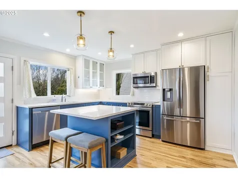 4156 SE Bybee Boulevard Portland OR 97202