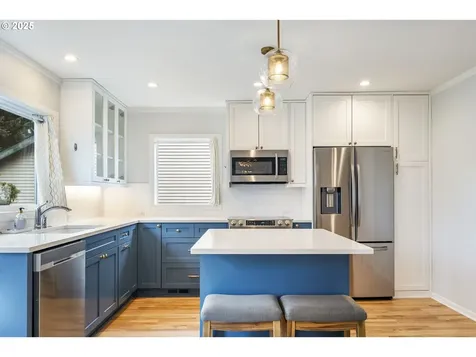 4156 SE Bybee Boulevard Portland OR 97202