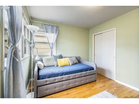 4156 SE Bybee Boulevard Portland OR 97202