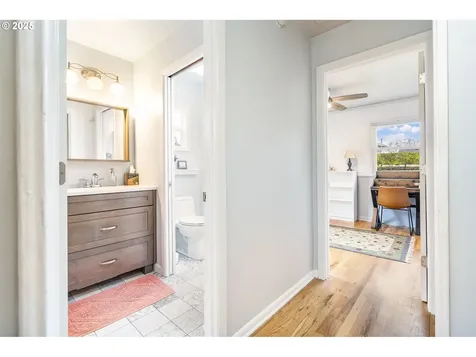 4156 SE Bybee Boulevard Portland OR 97202