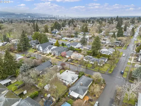 4156 SE Bybee Boulevard Portland OR 97202