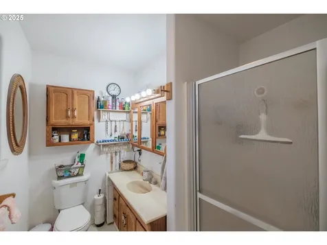 1043 Northside Road Sweet Home OR 97386