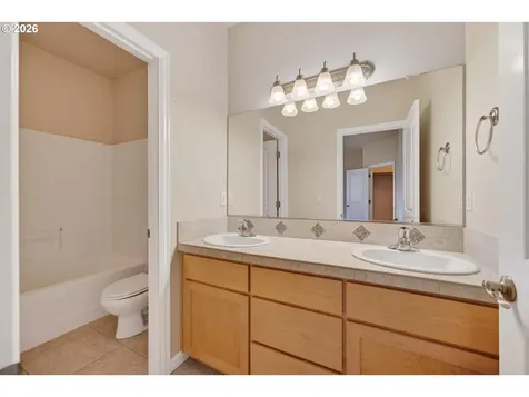 10817 NE 103rd Street Vancouver WA 98662