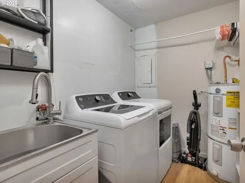 4534 NE 95th Avenue Portland OR 97220