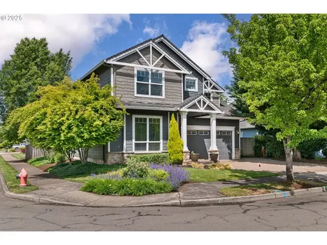352 SE 14th Place Canby OR 97013