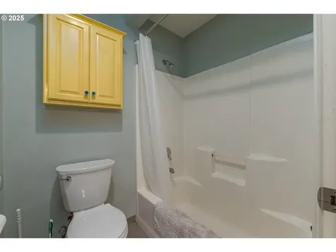 352 SE 14th Place Canby OR 97013