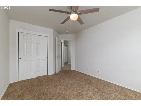 352 SE 14th Place Canby OR 97013