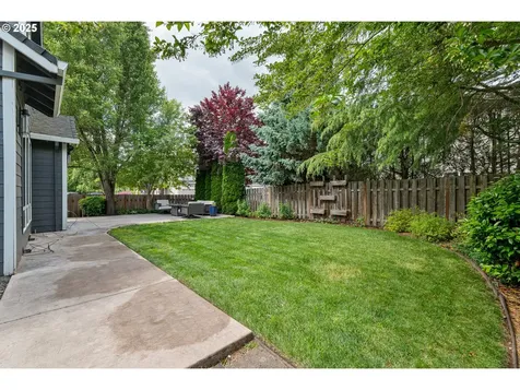 352 SE 14th Place Canby OR 97013