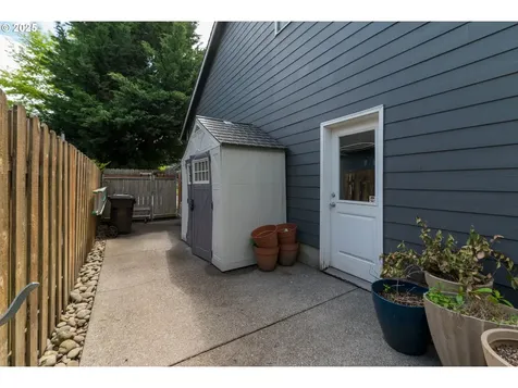 352 SE 14th Place Canby OR 97013
