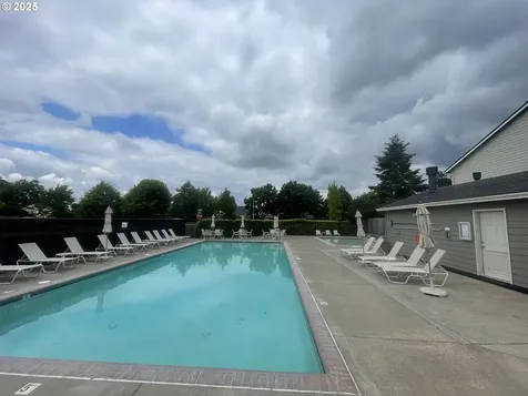 352 SE 14th Place Canby OR 97013