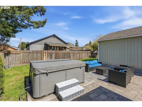 705 Cowlitz Way Kelso WA 98626