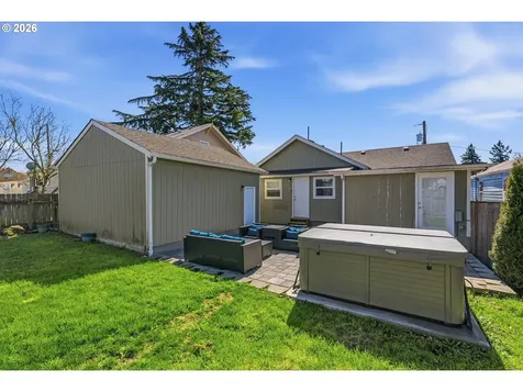 705 Cowlitz Way Kelso WA 98626