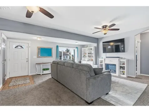 705 Cowlitz Way Kelso WA 98626