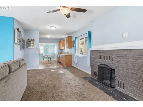 705 Cowlitz Way Kelso WA 98626