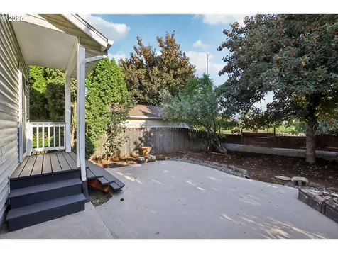 8345 N Bliss Street Portland OR 97203