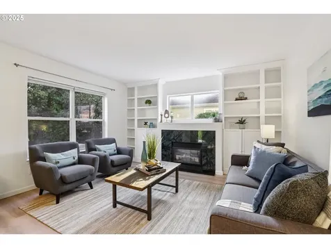 8345 N Bliss Street Portland OR 97203