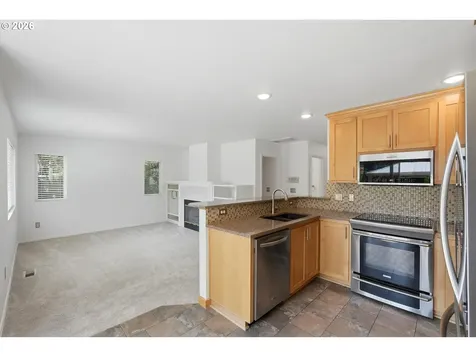 15381 NW Andalusian Way Portland OR 97229