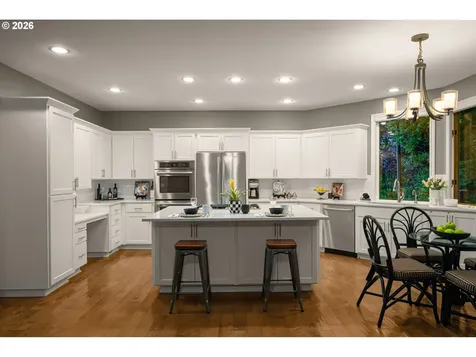 13447 Streamside Court Lake Oswego OR 97035