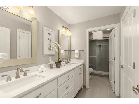13447 Streamside Court Lake Oswego OR 97035