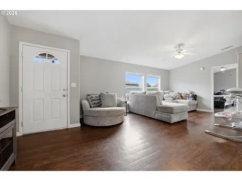 1005 Ferry Street Dayton OR 97114