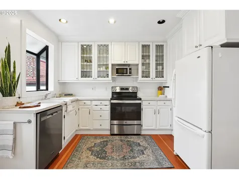 3323 SE 55th Avenue Portland OR 97206