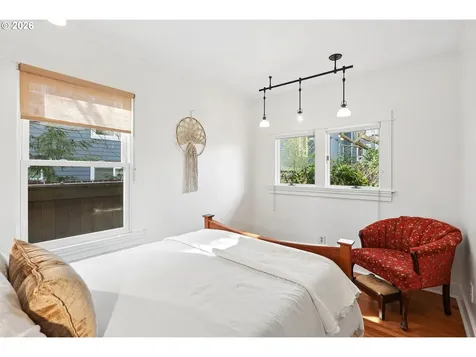 3323 SE 55th Avenue Portland OR 97206