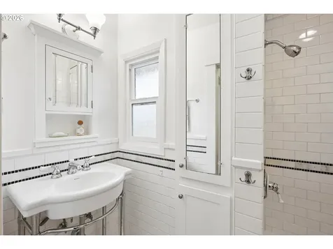 3323 SE 55th Avenue Portland OR 97206