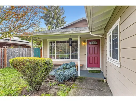 9042 N Chautauqua Place Portland OR 97217