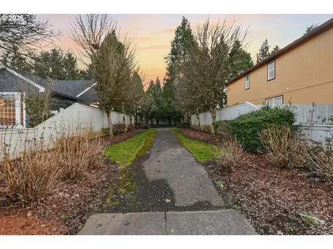 18205 SE 17th Street Vancouver WA 98683