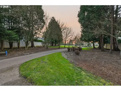 18205 SE 17th Street Vancouver WA 98683
