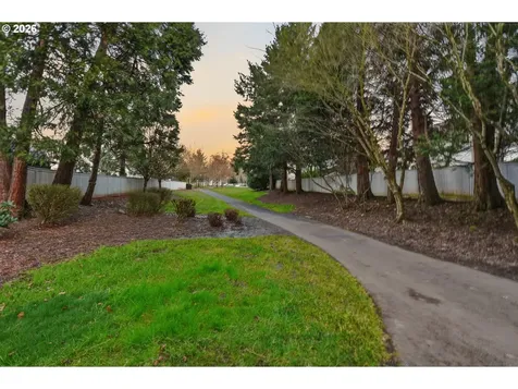 18205 SE 17th Street Vancouver WA 98683