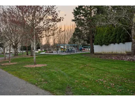 18205 SE 17th Street Vancouver WA 98683