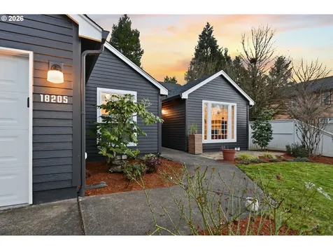 18205 SE 17th Street Vancouver WA 98683