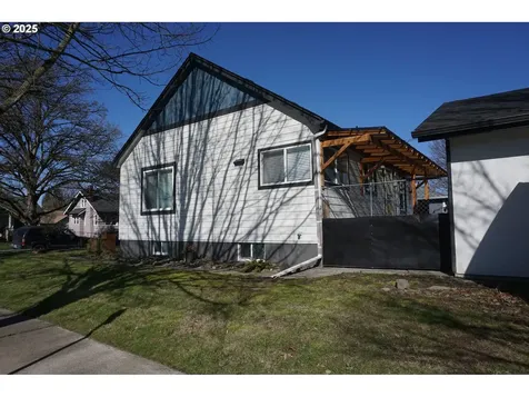 416 17th Avenue Longview WA 98632