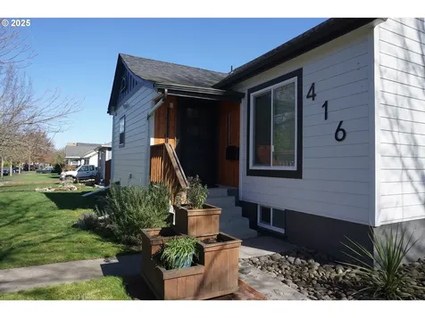 416 17th Avenue Longview WA 98632