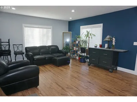 416 17th Avenue Longview WA 98632