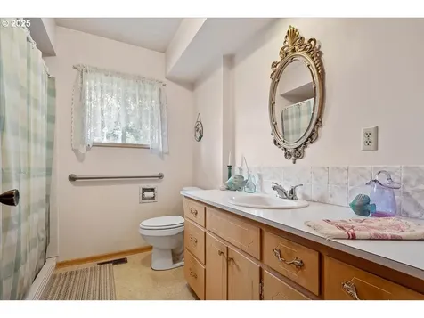19362 S Henrici Road Oregon City OR 97045
