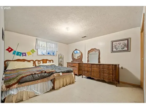 19362 S Henrici Road Oregon City OR 97045