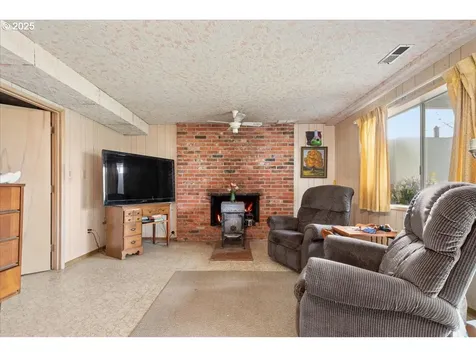 19362 S Henrici Road Oregon City OR 97045