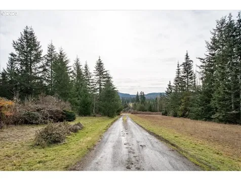 19362 S Henrici Road Oregon City OR 97045