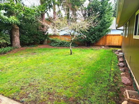 843 Tivoli Avenue Eugene OR 97404