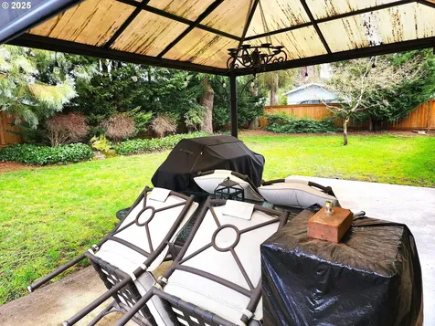 843 Tivoli Avenue Eugene OR 97404