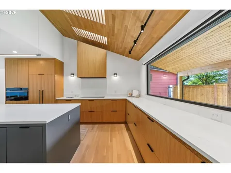 3905 N Overlook Terrace Portland OR 97227