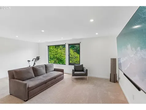 3905 N Overlook Terrace Portland OR 97227