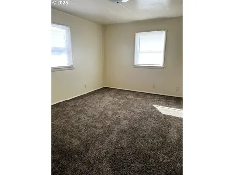 407 NE Waite Street Myrtle Creek OR 97457