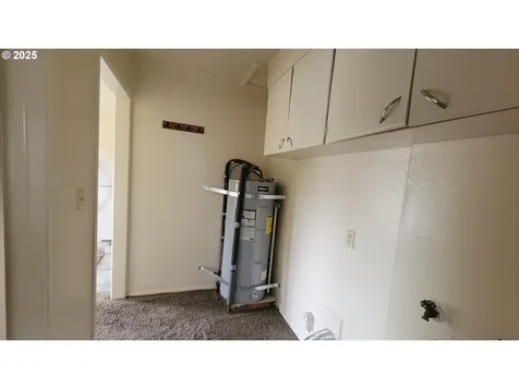 407 NE Waite Street Myrtle Creek OR 97457