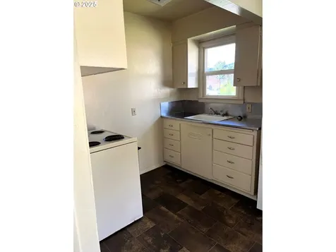 407 NE Waite Street Myrtle Creek OR 97457