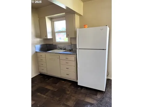 407 NE Waite Street Myrtle Creek OR 97457