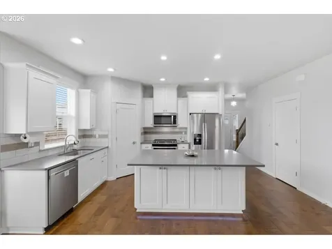6316 NE Planter Street Albany OR 97321
